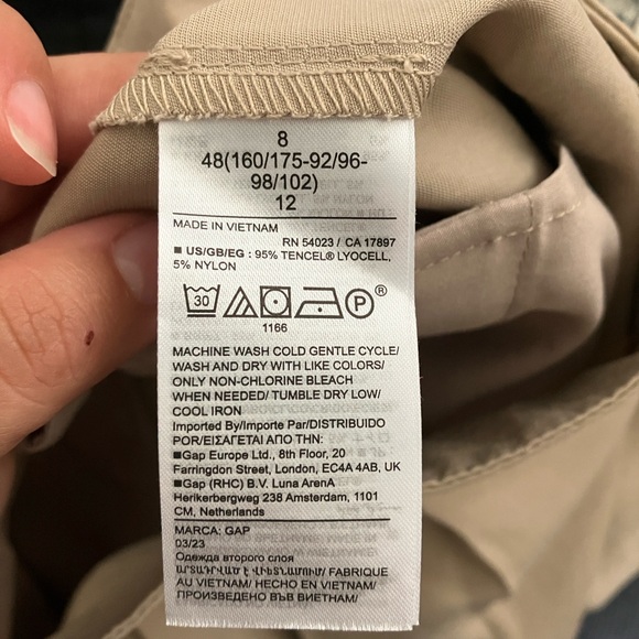 Gap short soft suit pleated size 8 - Picture 6 of 8